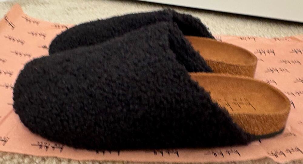 Nicole Miller Bondy Womens 9 Black Faux Fur Clog Slippers Mules New NWOB